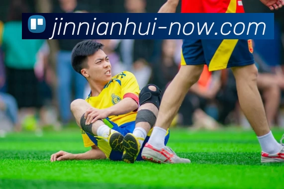 乔尔恩比德率领球队再创辉煌引爆新赛季总冠军激情时刻